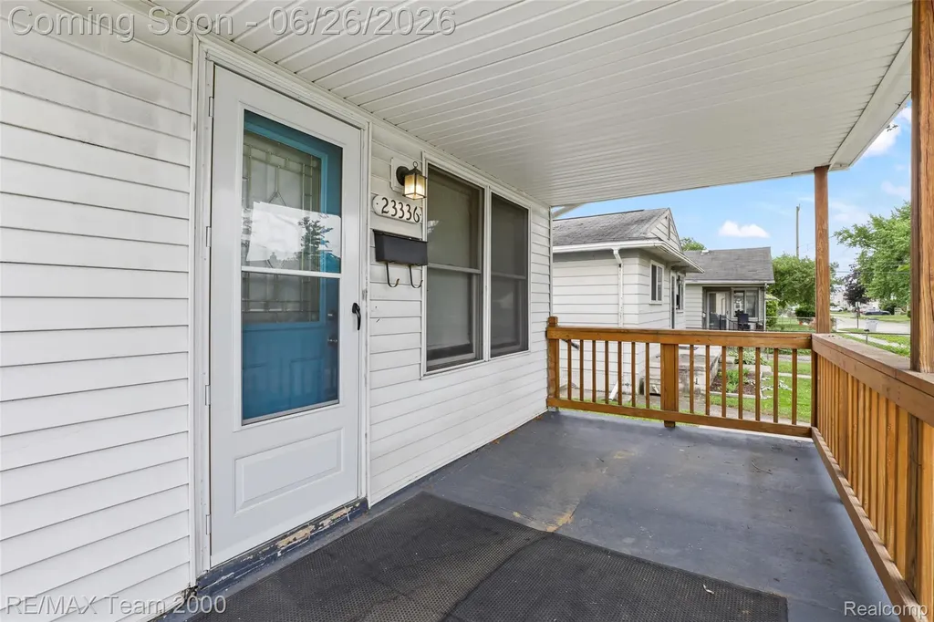 23336 Hoover Avenue Hazel Park City MI 48030