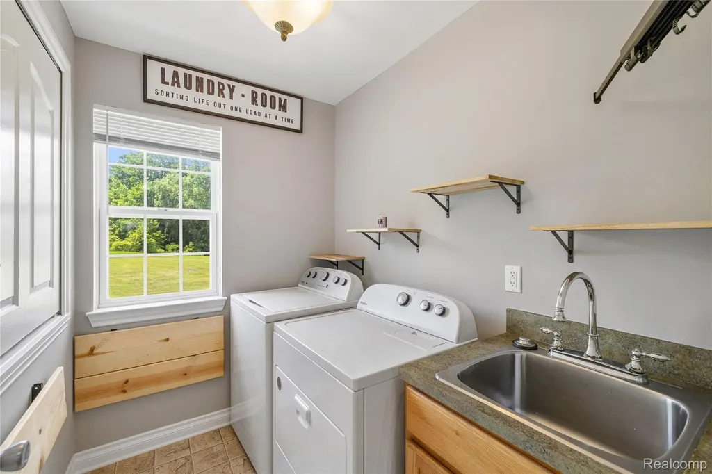 20798 Oak Ridge Drive Clinton Charter Township MI 48036