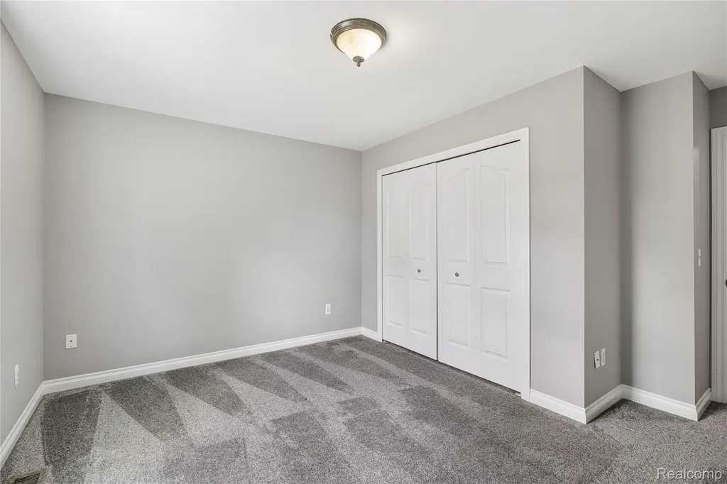 20798 Oak Ridge Drive Clinton Charter Township MI 48036