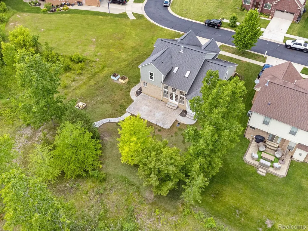 20798 Oak Ridge Drive Clinton Charter Township MI 48036