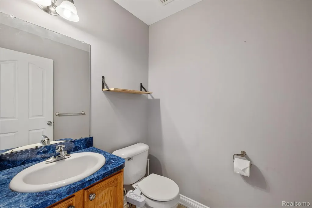 20798 Oak Ridge Drive Clinton Charter Township MI 48036