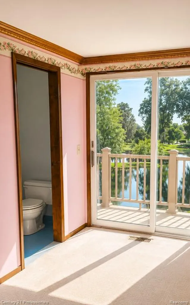 6075 Quaker Lane Washington Township MI 48094