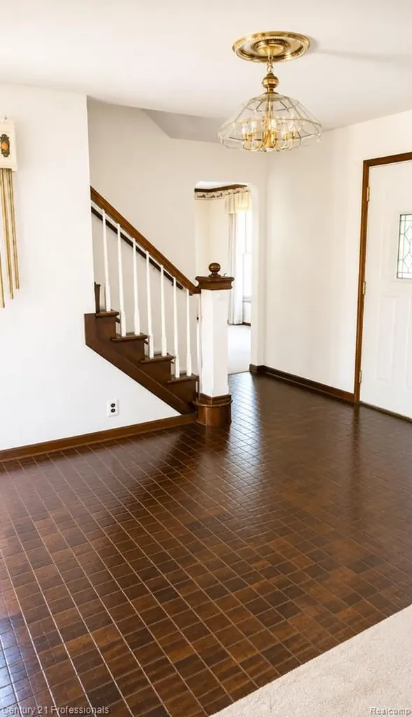 6075 Quaker Lane Washington Township MI 48094