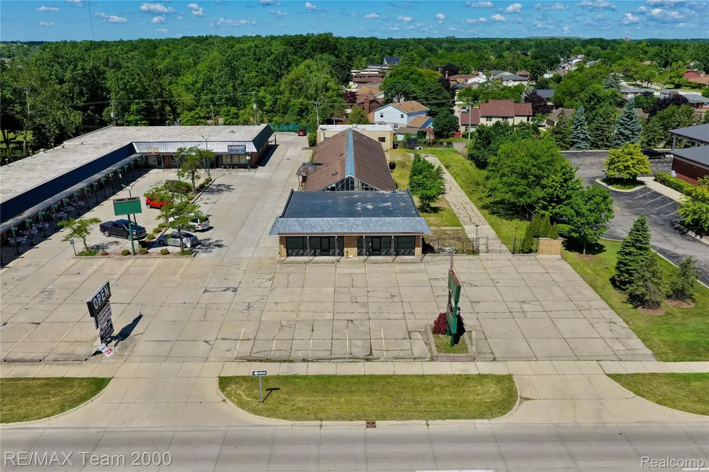 17950 Fort Street Riverview City MI 48193