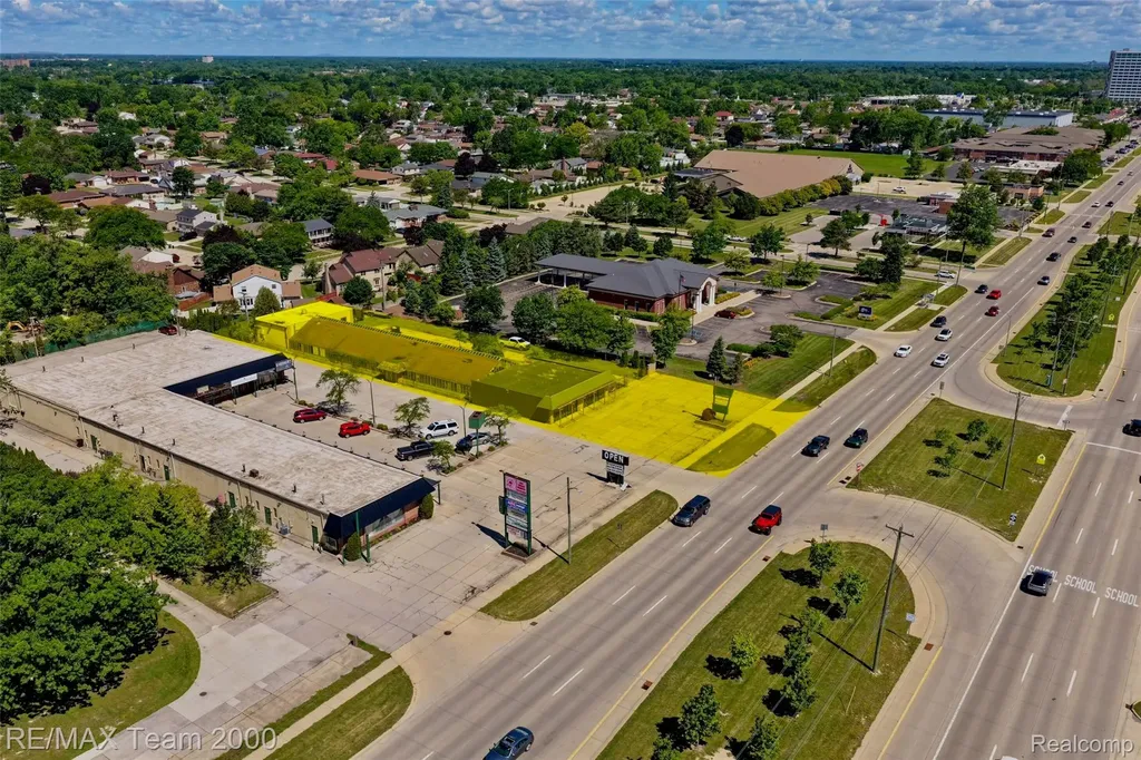 17950 Fort Street Riverview City MI 48193