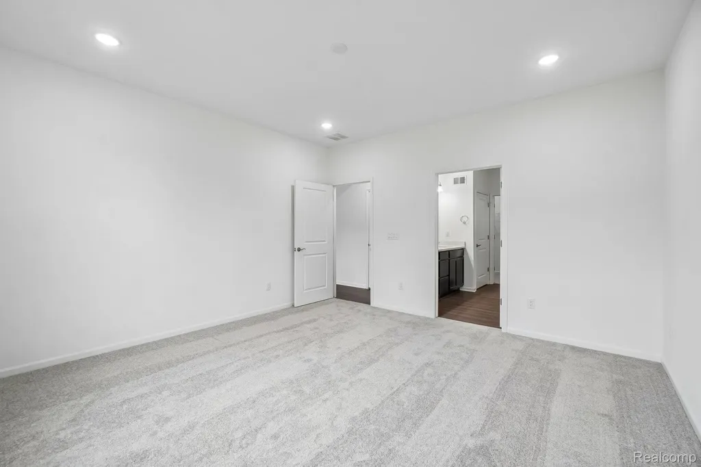 50720 Bellaire Drive Macomb Township MI 48044