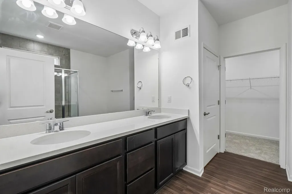 50720 Bellaire Drive Macomb Township MI 48044