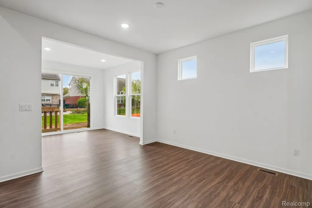 50720 Bellaire Drive Macomb Township MI 48044