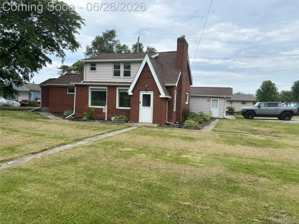45824 Jefferson Avenue Chesterfield Township MI 48047