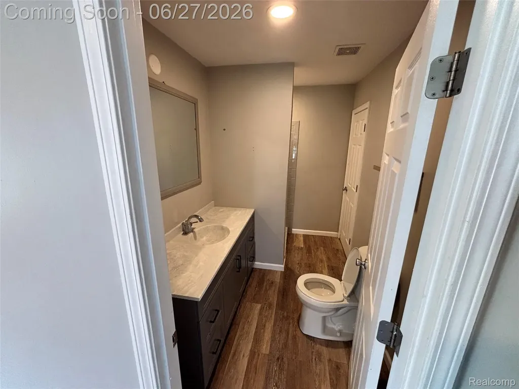45824 Jefferson Avenue Chesterfield Township MI 48047