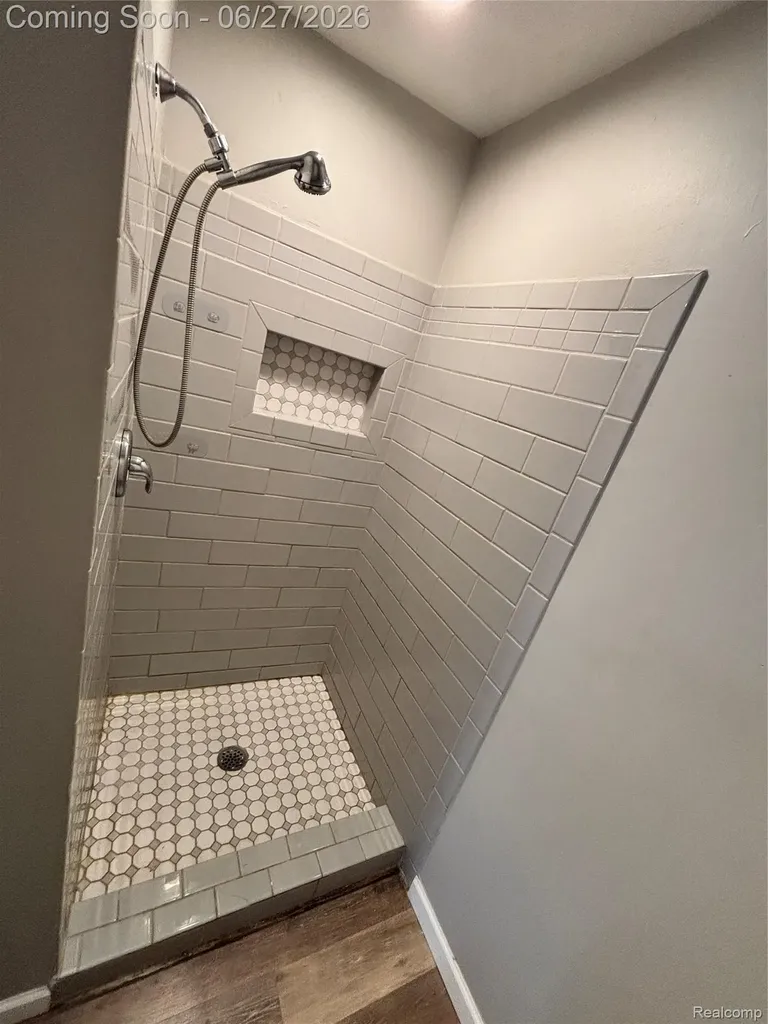 45824 Jefferson Avenue Chesterfield Township MI 48047