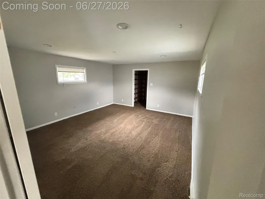 45824 Jefferson Avenue Chesterfield Township MI 48047