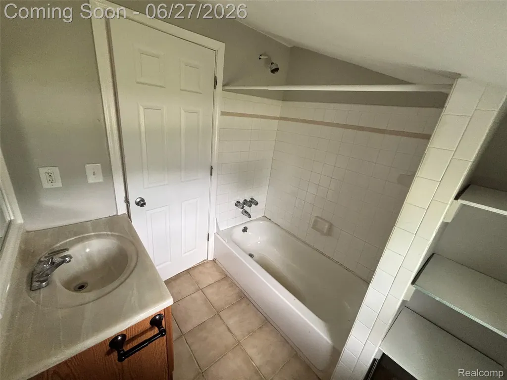 45824 Jefferson Avenue Chesterfield Township MI 48047