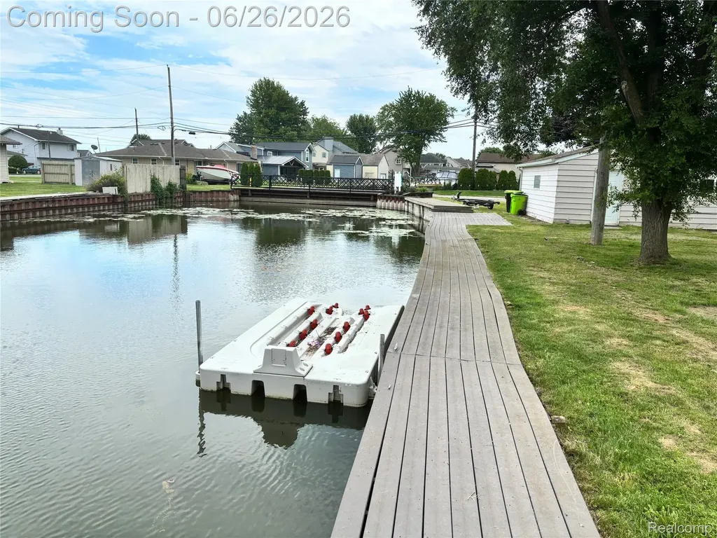 45824 Jefferson Avenue Chesterfield Township MI 48047