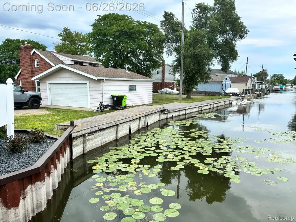 45824 Jefferson Avenue Chesterfield Township MI 48047