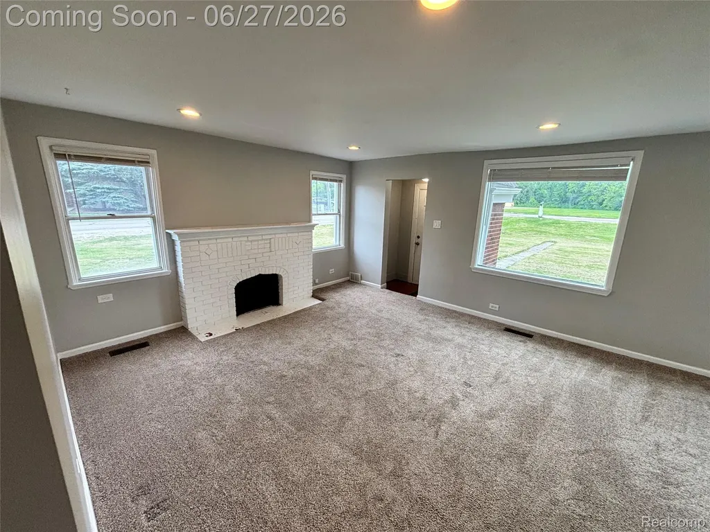 45824 Jefferson Avenue Chesterfield Township MI 48047