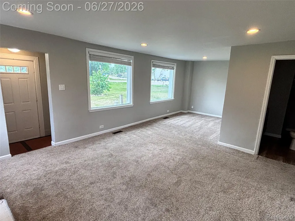 45824 Jefferson Avenue Chesterfield Township MI 48047