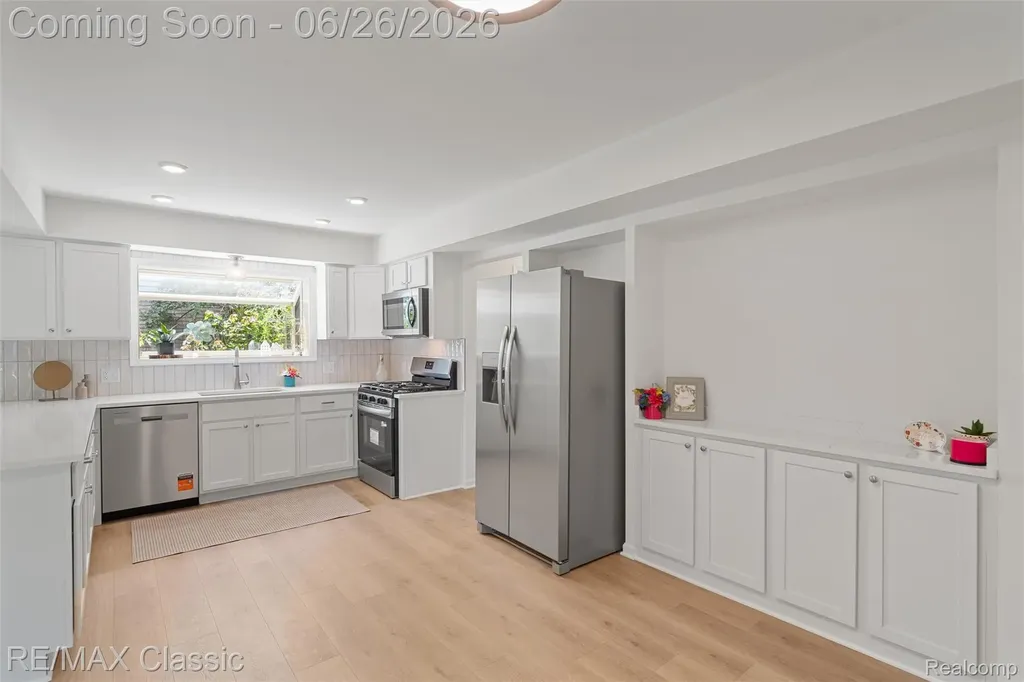 7432 Hillsboro Drive Canton Charter Township MI 48187