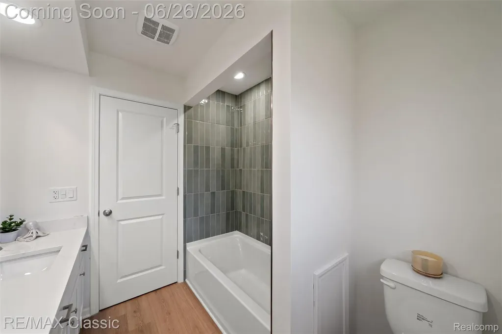 7432 Hillsboro Drive Canton Charter Township MI 48187
