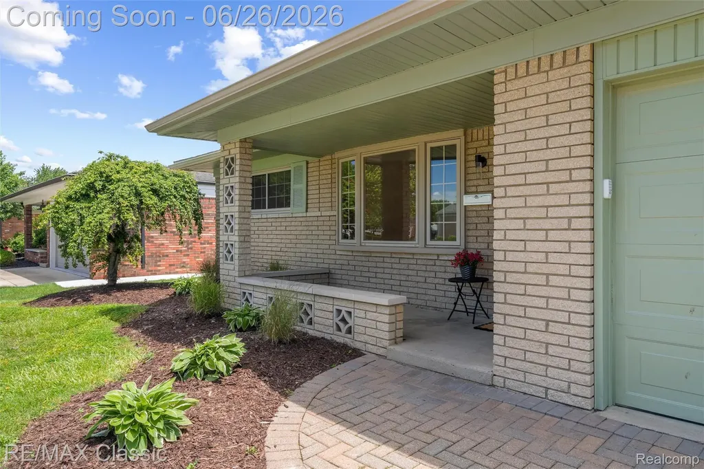 7432 Hillsboro Drive Canton Charter Township MI 48187
