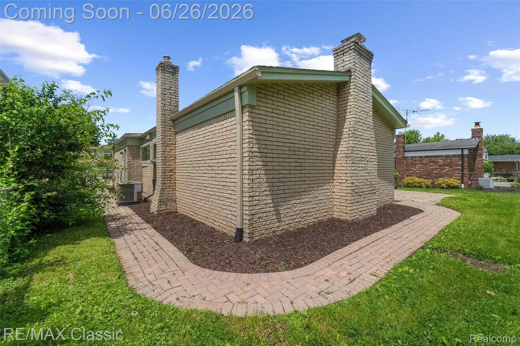 7432 Hillsboro Drive Canton Charter Township MI 48187