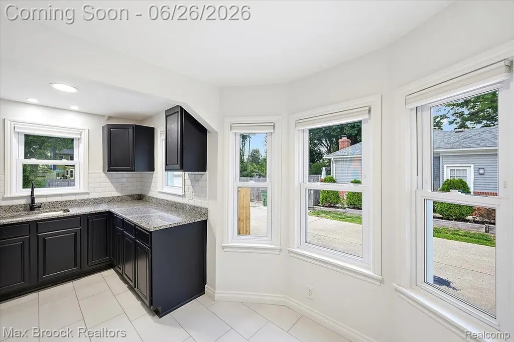 48023 Rex Street Shelby Charter Township MI 48317