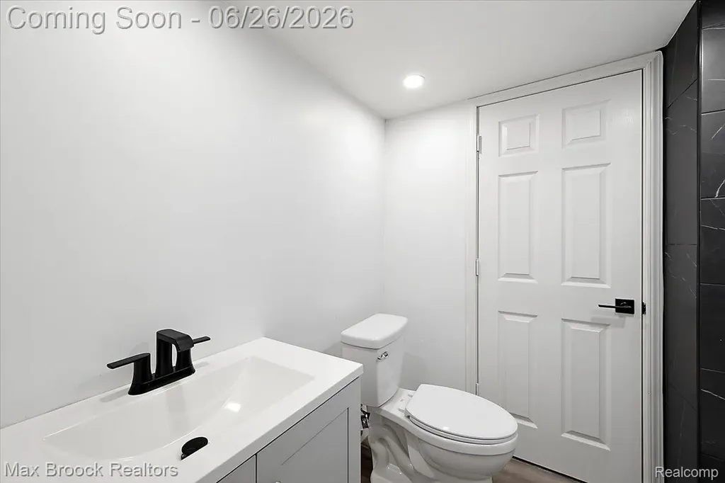 48023 Rex Street Shelby Charter Township MI 48317