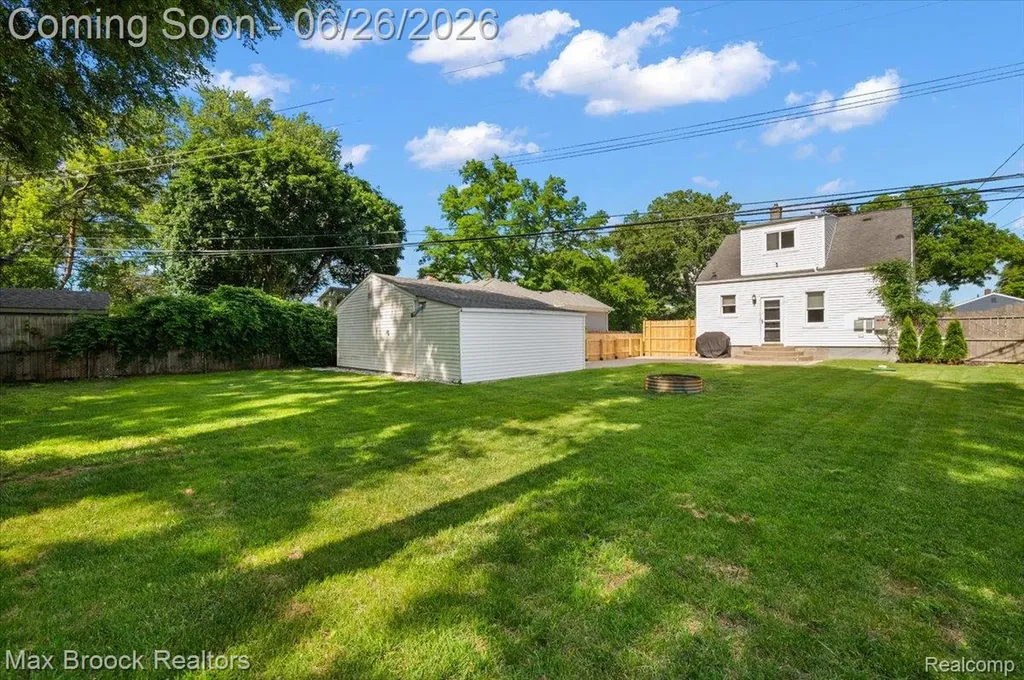 48023 Rex Street Shelby Charter Township MI 48317