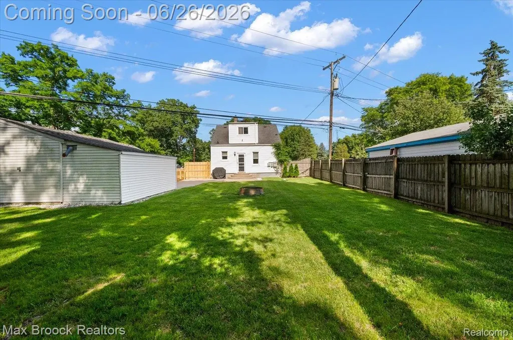 48023 Rex Street Shelby Charter Township MI 48317