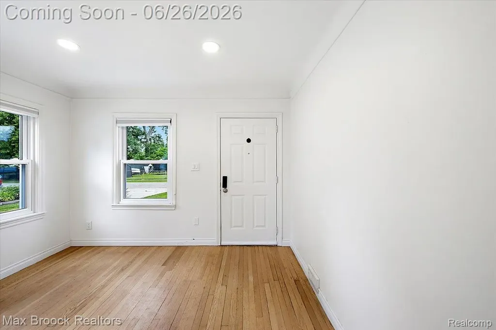 48023 Rex Street Shelby Charter Township MI 48317
