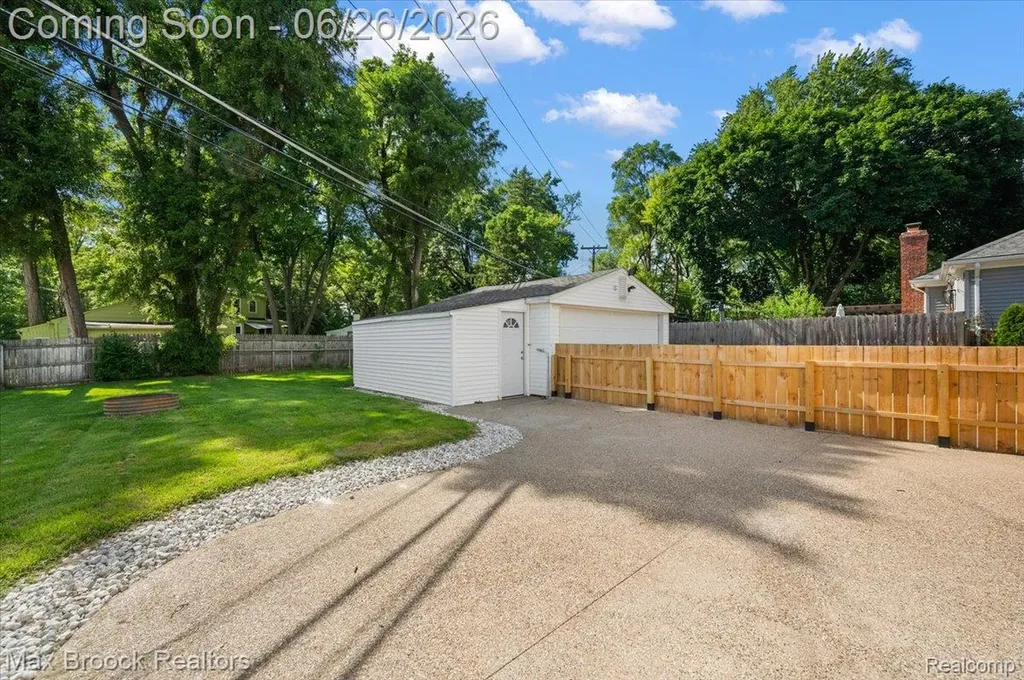 48023 Rex Street Shelby Charter Township MI 48317