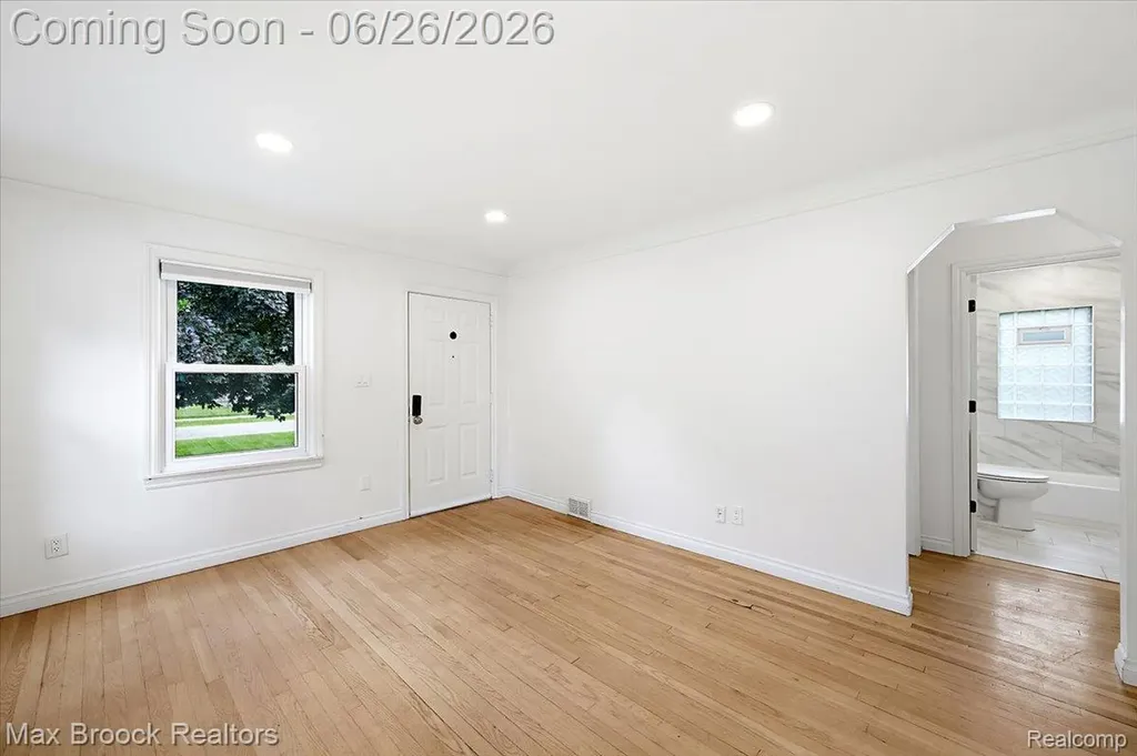 48023 Rex Street Shelby Charter Township MI 48317