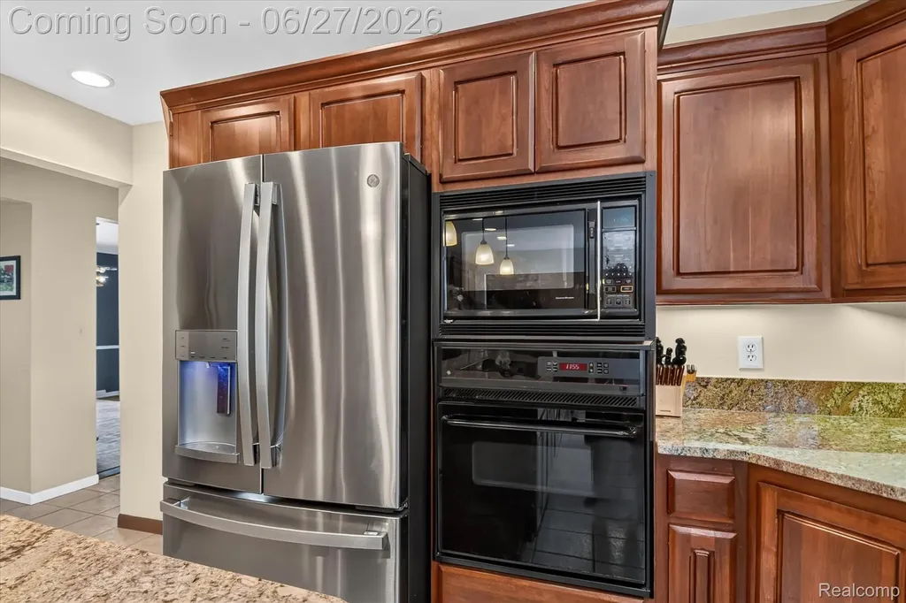 30150 Ardmore Drive Farmington Hills City MI 48334
