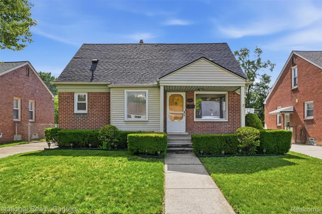 9951 Marion Redford Charter Township MI 48239