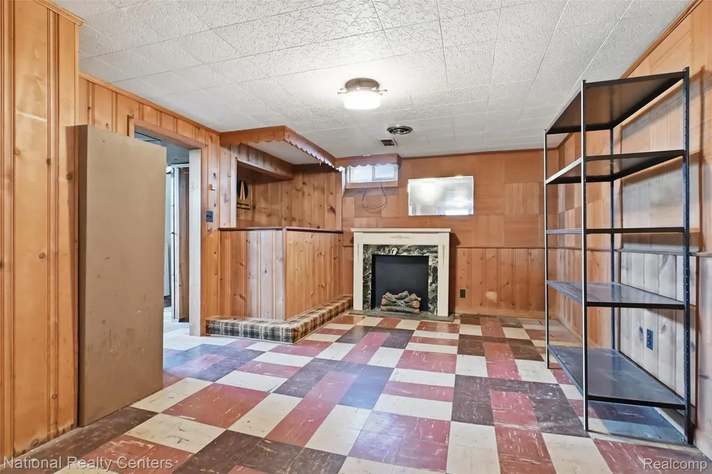 9951 Marion Redford Charter Township MI 48239