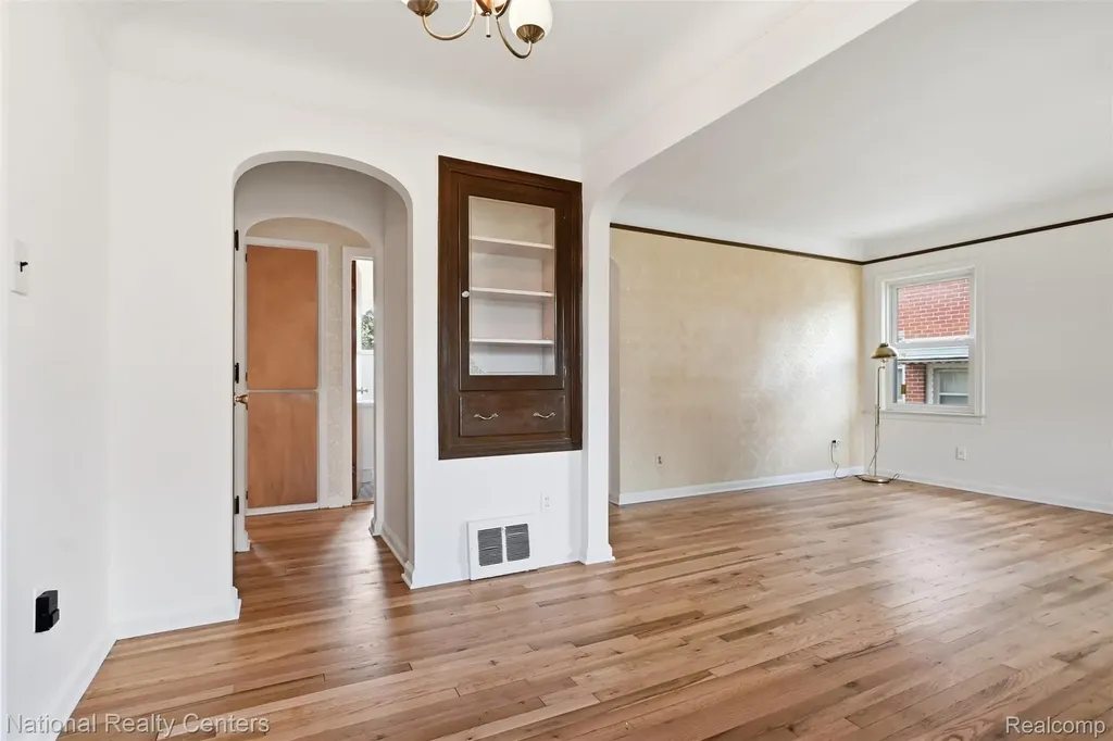 9951 Marion Redford Charter Township MI 48239