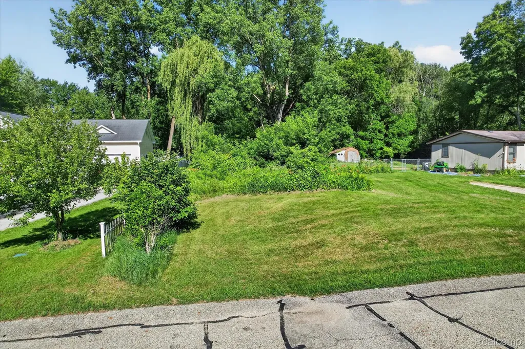 4975 Pleasant Creek Avenue NE Plainfield Charter Township MI 49321
