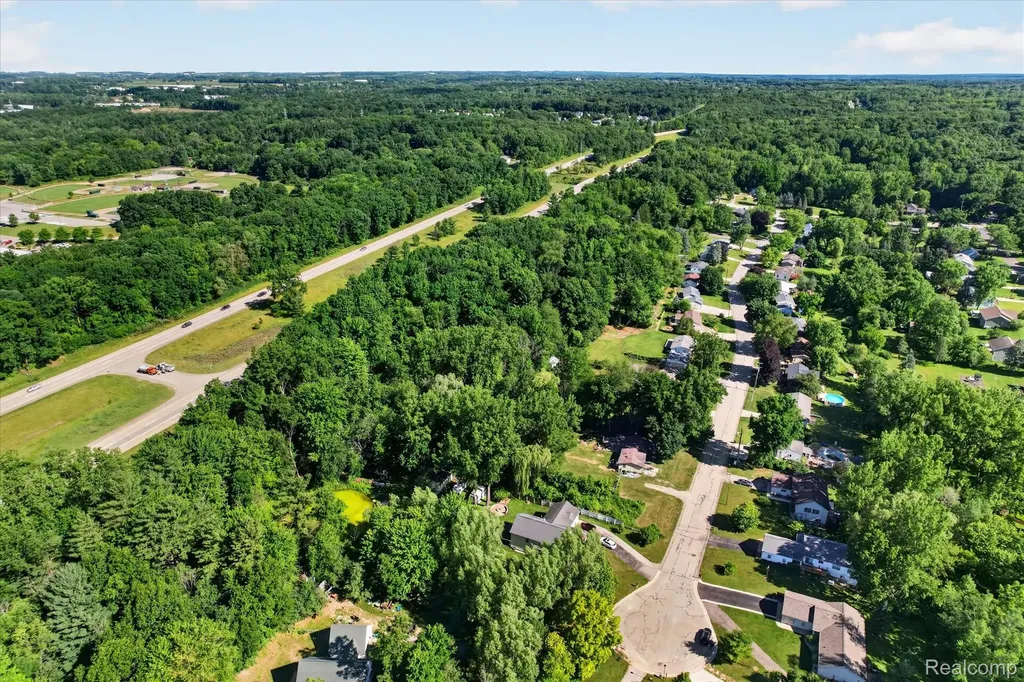 4975 Pleasant Creek Avenue NE Plainfield Charter Township MI 49321
