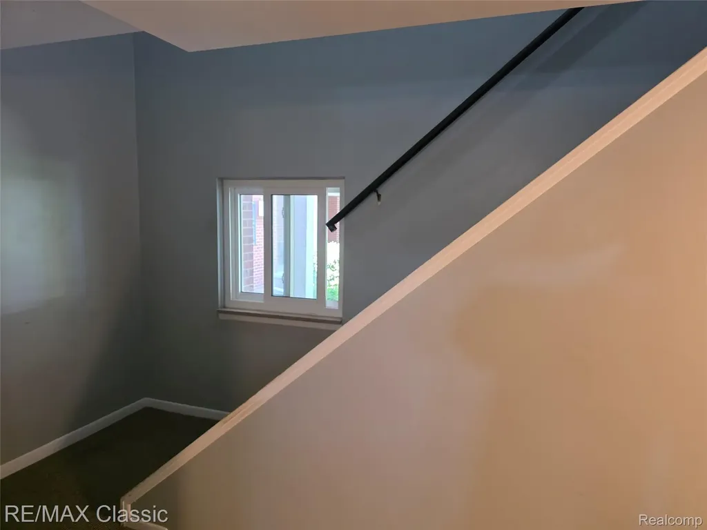 1101 Tienken Court Rochester Hills City MI 48306