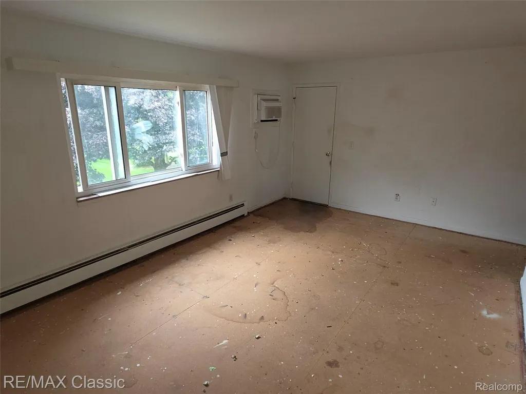 1101 Tienken Court Rochester Hills City MI 48306