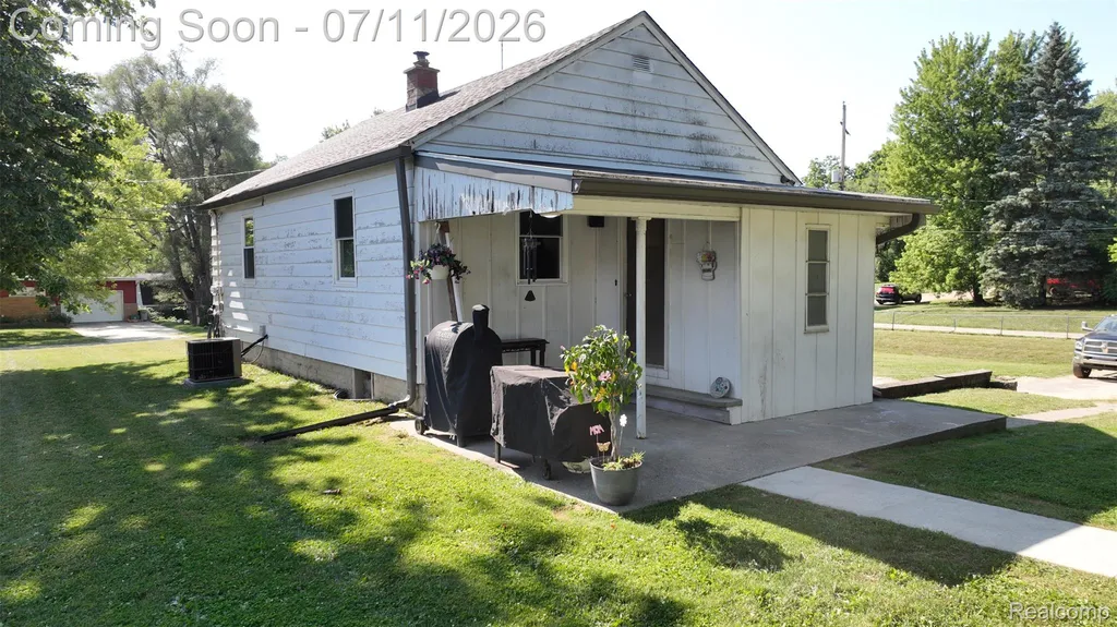 3042 Egleston Avenue Genesee Charter Township MI 48506
