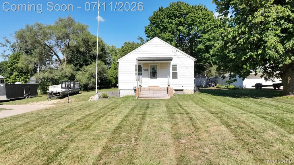 3042 Egleston Avenue Genesee Charter Township MI 48506