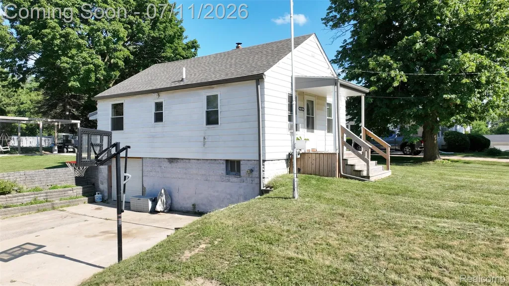 3042 Egleston Avenue Genesee Charter Township MI 48506