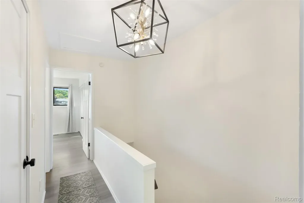 686 Peninsula Court Ann Arbor City MI 48105