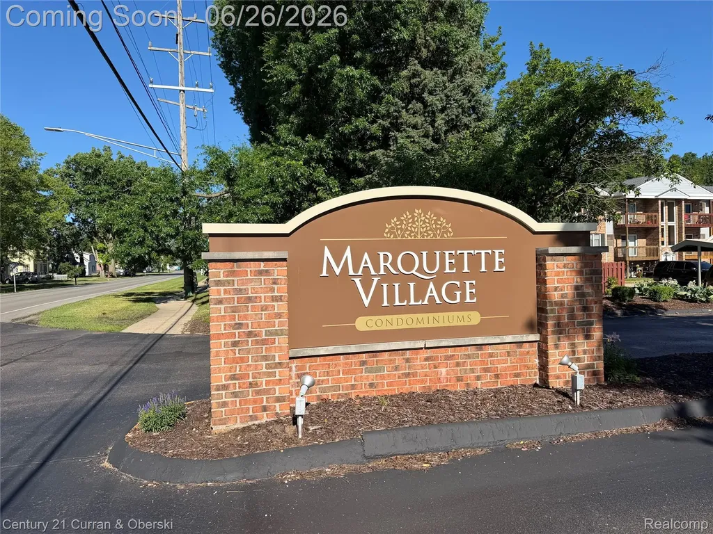 1454 Shoemaker Drive Westland City MI 48185