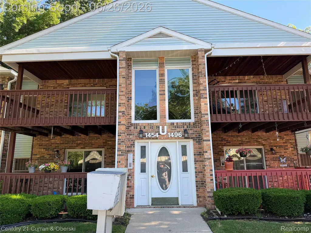 1454 Shoemaker Drive Westland City MI 48185