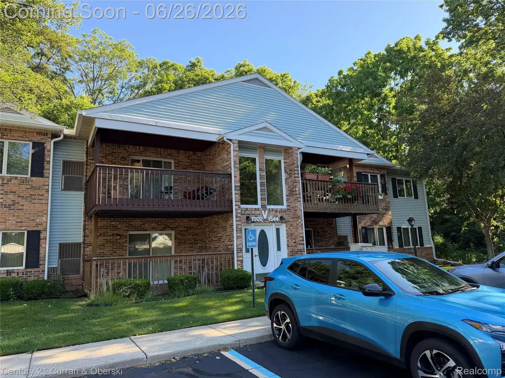 1454 Shoemaker Drive Westland City MI 48185