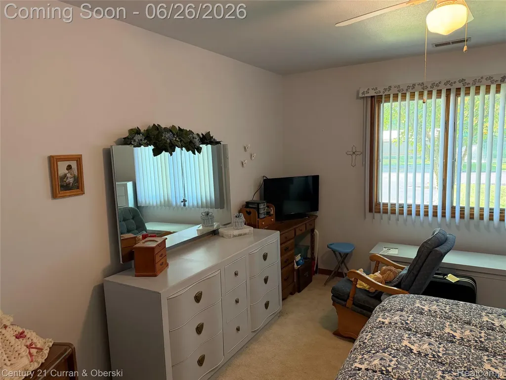 1454 Shoemaker Drive Westland City MI 48185