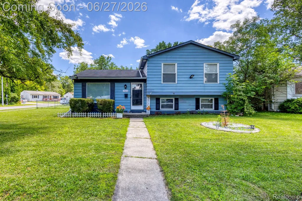 15212 Orchard Court Romulus City MI 48174