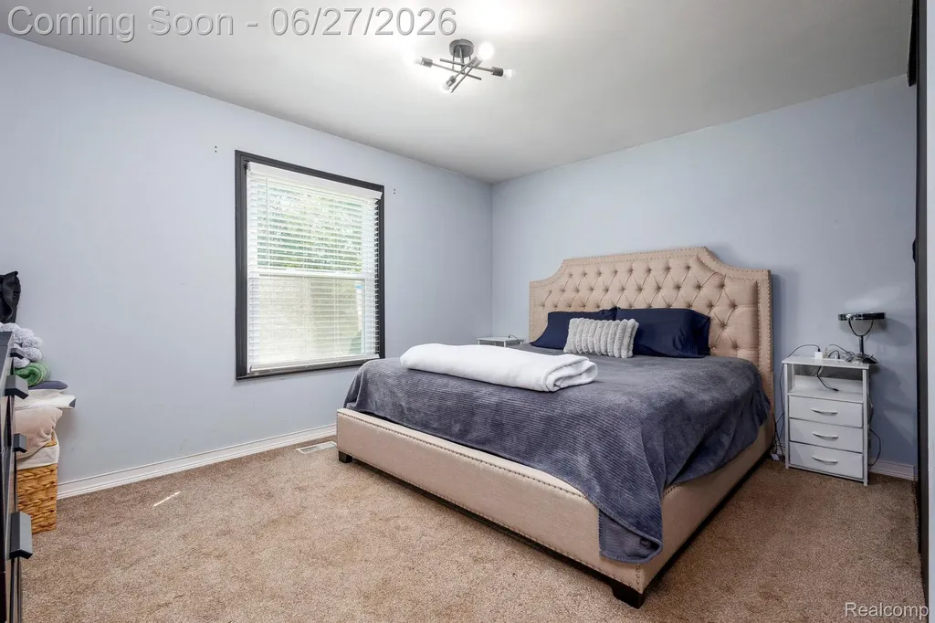15212 Orchard Court Romulus City MI 48174